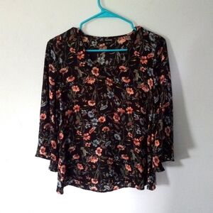 A.N.A Flowery Mid-Sleeve Blouse